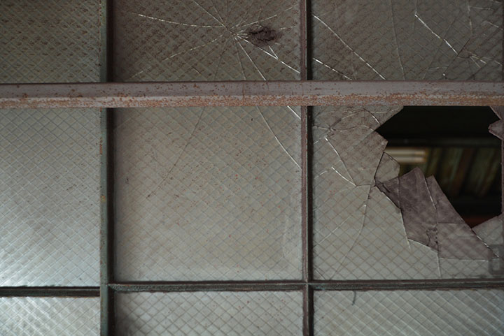 【府中市南町】のガラス修理