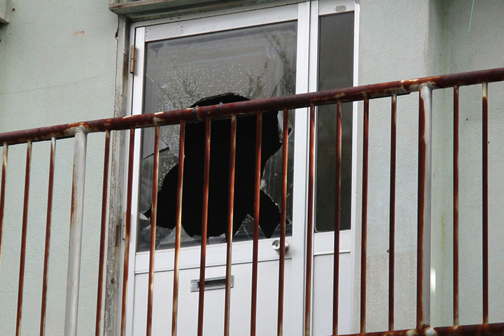 【新座市野火止】のガラス修理