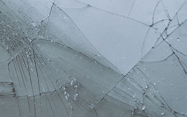 【府中市日吉町】のガラス修理