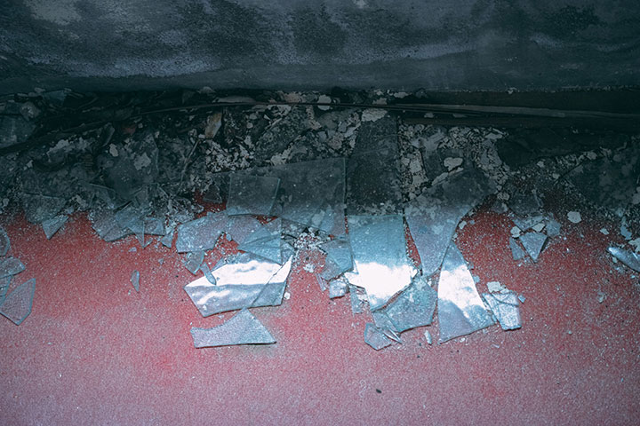 【豊橋市三本木町】のガラス修理