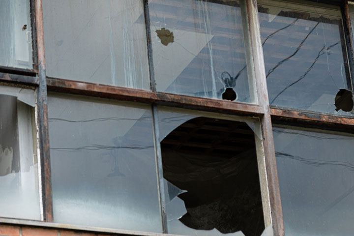 【春日部市谷原新田】のガラス修理