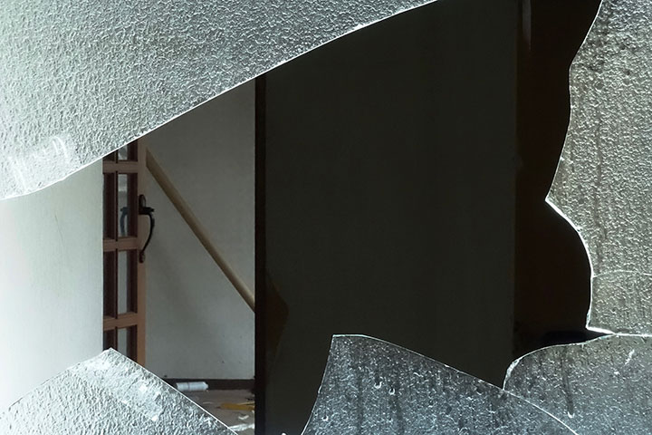 【一宮市竹橋町】のガラス修理