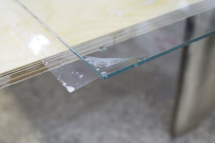 【新座市石神】のガラス修理