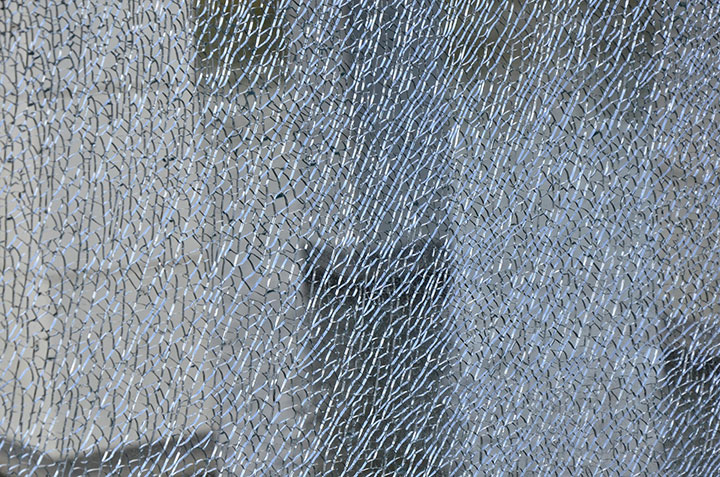 【春日井市八幡町】のガラス修理